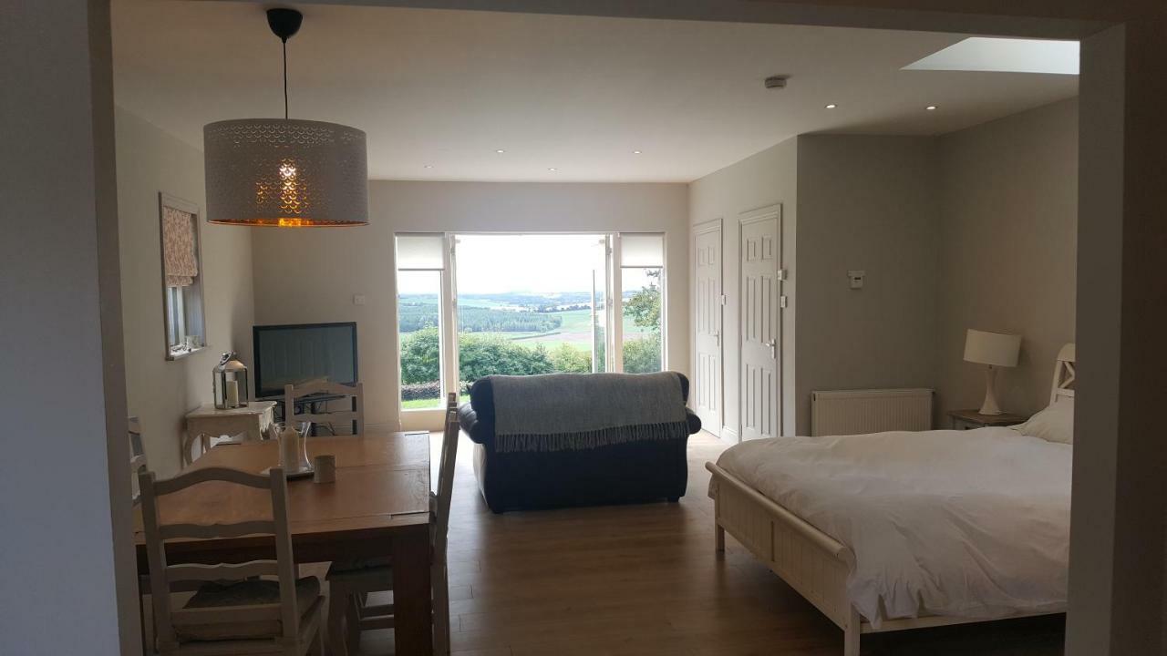 Ballynacarrick Upper Ballinacarrick 아파트 외부 사진